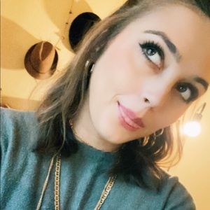 Meet your Posher, Chasity